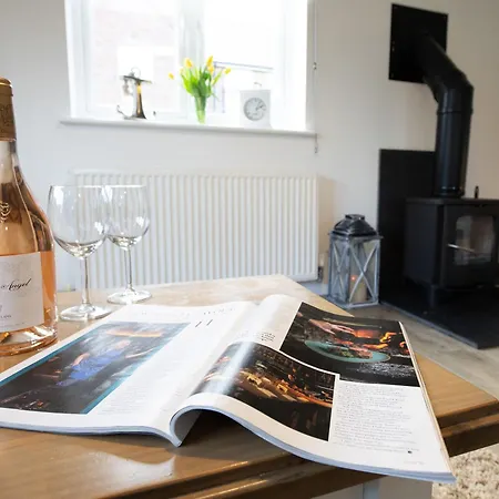 بيت للعطل Oyster - Part Of The The Bay Village With Pool, Gym And Direct Access, Pub, Restaurant, Tennis And Meadows Walks *