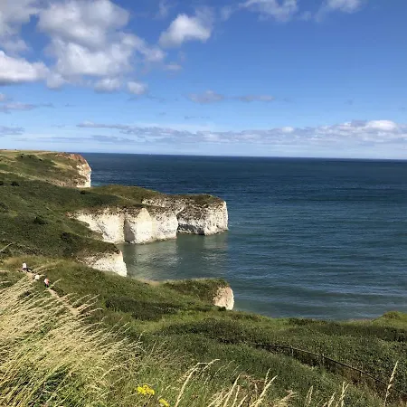 Oyster - Part Of The The Bay Village With Pool, Gym And Direct Access, Pub, Restaurant, Tennis And Meadows Walks * Filey