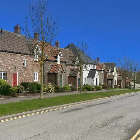 Oyster - Part Of The The Bay Village With Pool, Gym And Direct Access, Pub, Restaurant, Tennis And Meadows Walks Semesterbostad