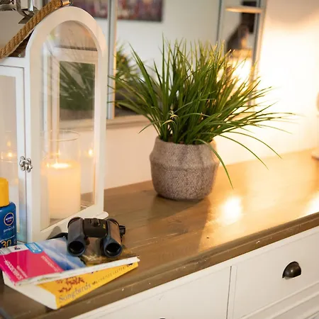 Semesterbostad Oyster - Part Of The The Bay Village With Pool, Gym And Direct Access, Pub, Restaurant, Tennis And Meadows Walks Filey