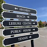 Casa vacanze Oyster - Part Of The The Bay Village With Pool, Gym And Direct Access, Pub, Restaurant, Tennis And Meadows Walks