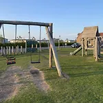Casa vacanze Oyster - Part Of The The Bay Village With Pool, Gym And Direct Access, Pub, Restaurant, Tennis And Meadows Walks *