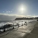 Oyster - Part Of The The Bay Village With Pool, Gym And Direct Access, Pub, Restaurant, Tennis And Meadows Walks Casa vacanze